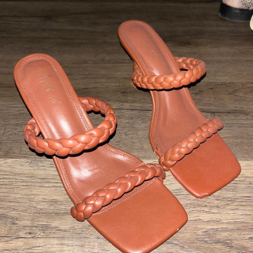 Women heels